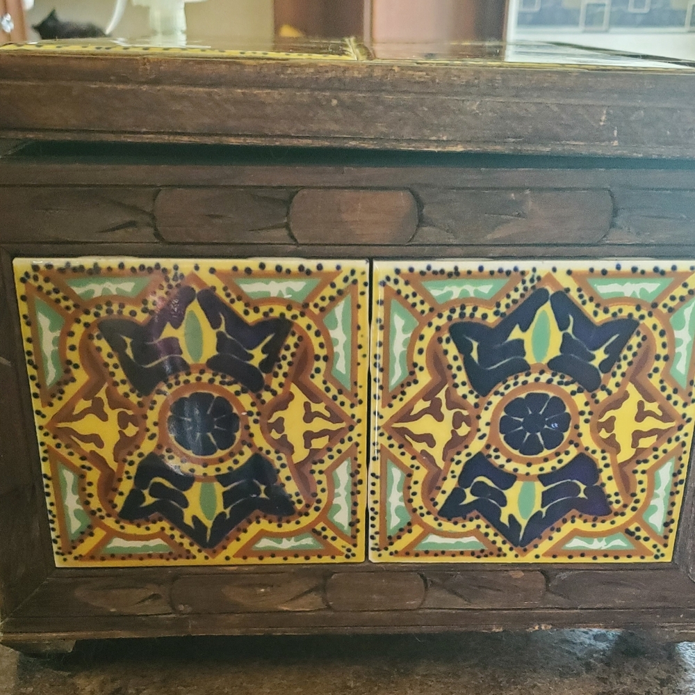 LOWERED PRICE!! Vintage Mexican Tile Carved Wood Trunk - Handmade - Picture 4 of 12